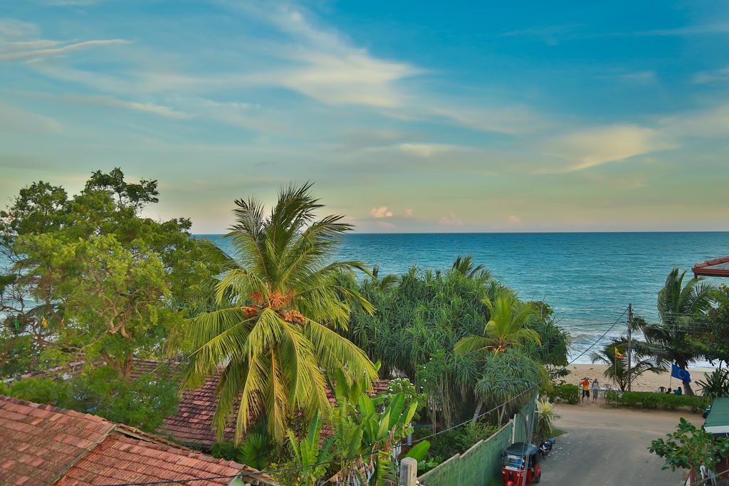 Four Season Guest House Tangalle Exterior foto