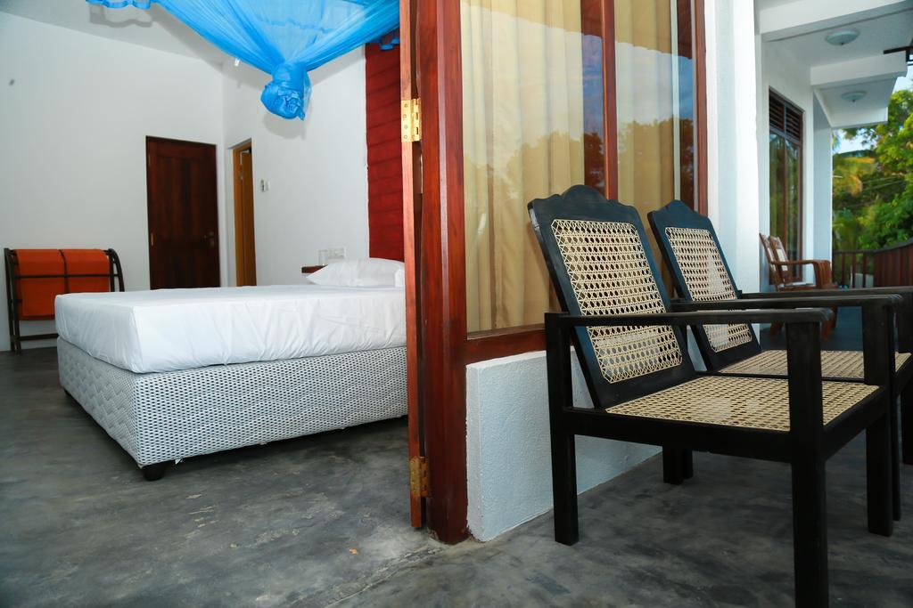 Four Season Guest House Tangalle Exterior foto