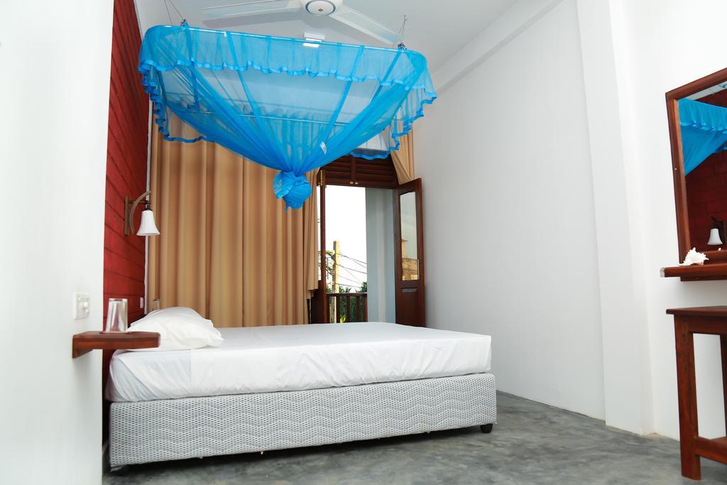 Four Season Guest House Tangalle Exterior foto